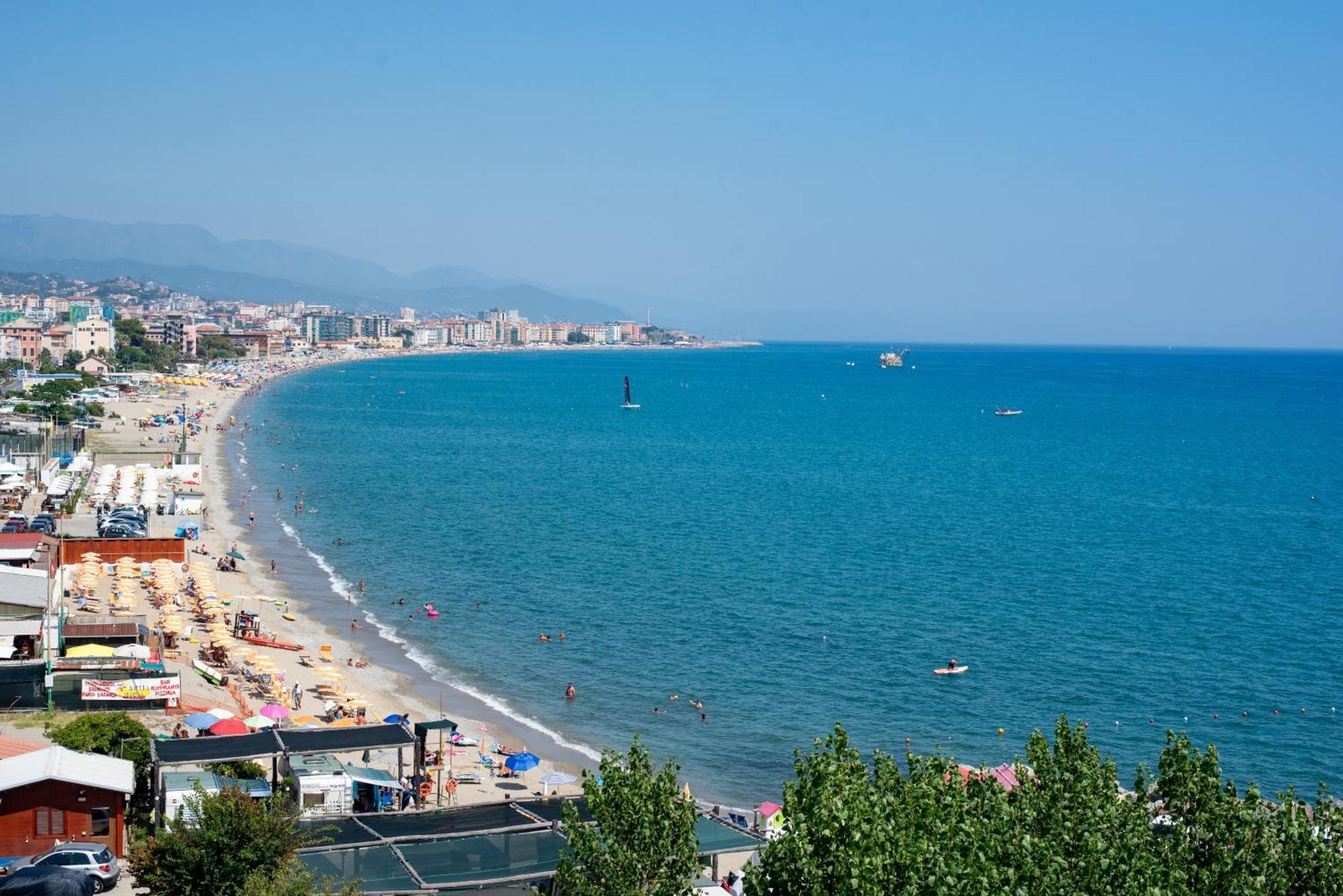 You And The Sea Savona Ngoại thất bức ảnh
